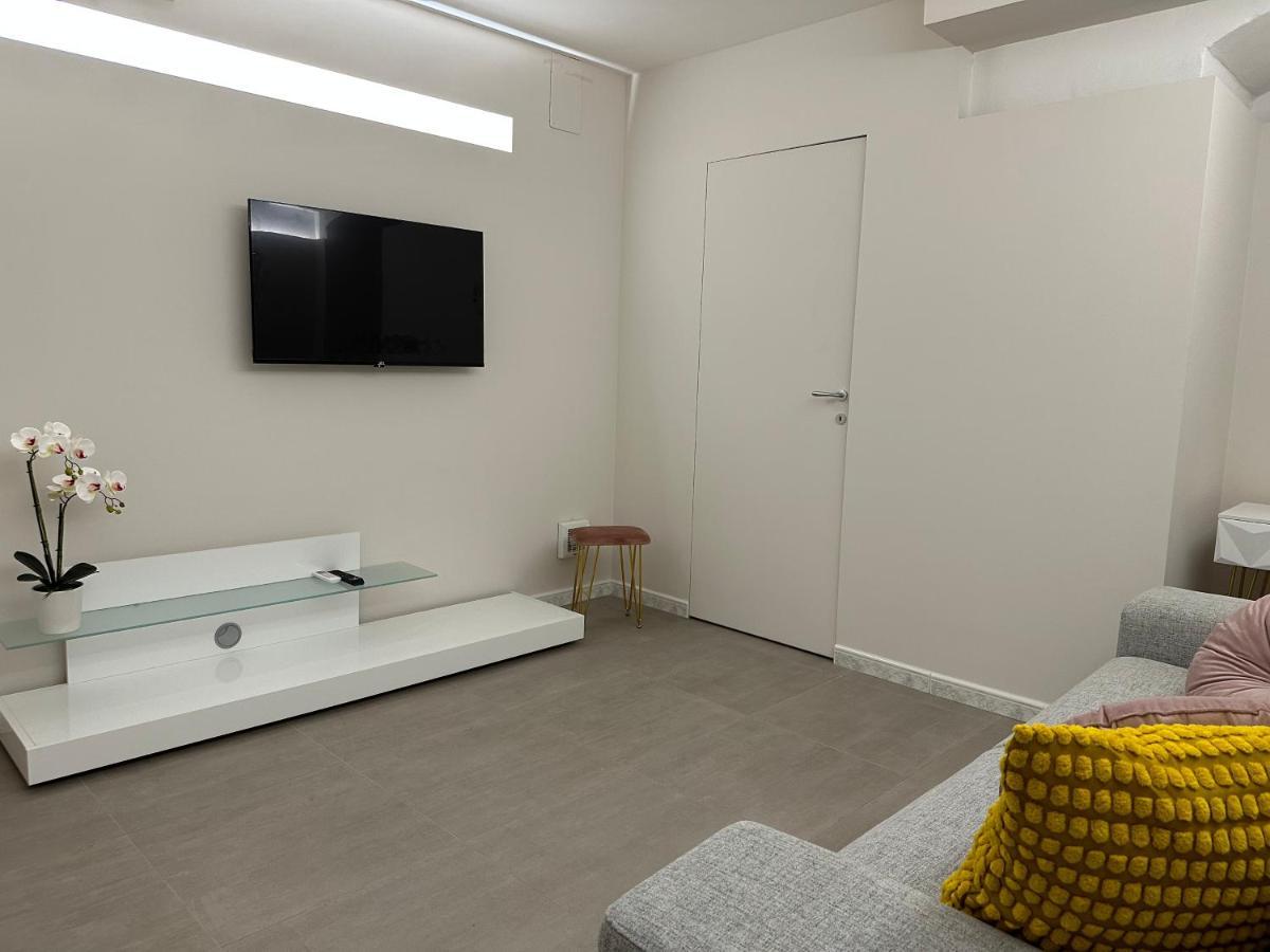 Imbriani 69 Apartment Bari Exterior foto